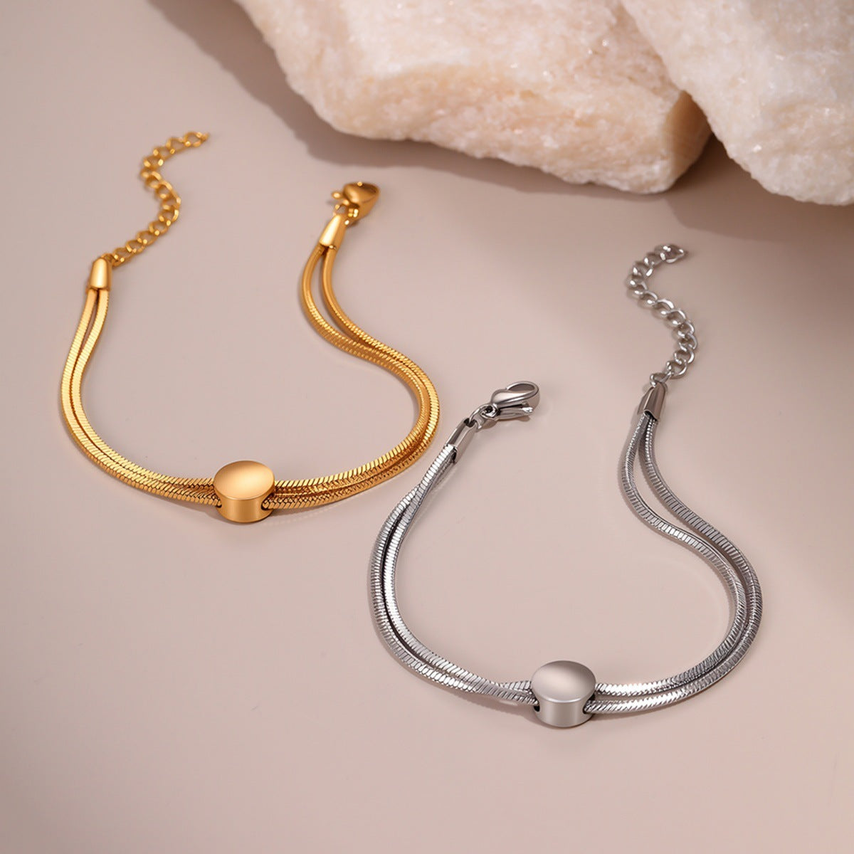 Minimally Designed Titanium Steel Bracelet Without Fading 18K Gold Snake Chain